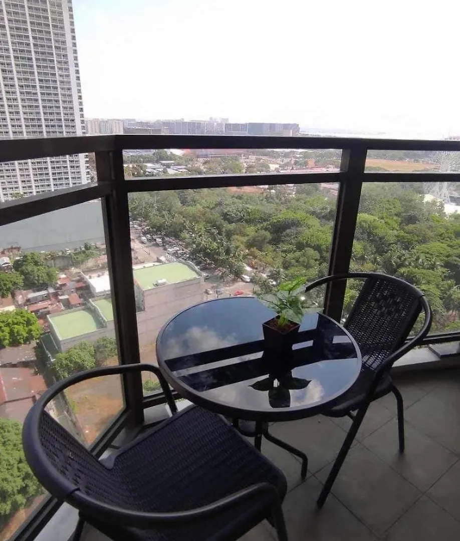 Bayfront Bliss- Pet-Friendly With Fast Wifi, Netflix & Pool Access Near Moa, Airport & Manila Bay Aparthotel